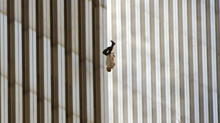 The Falling Man: la historia detrás de la foto más extraña de los atentados del 11 de septiembre